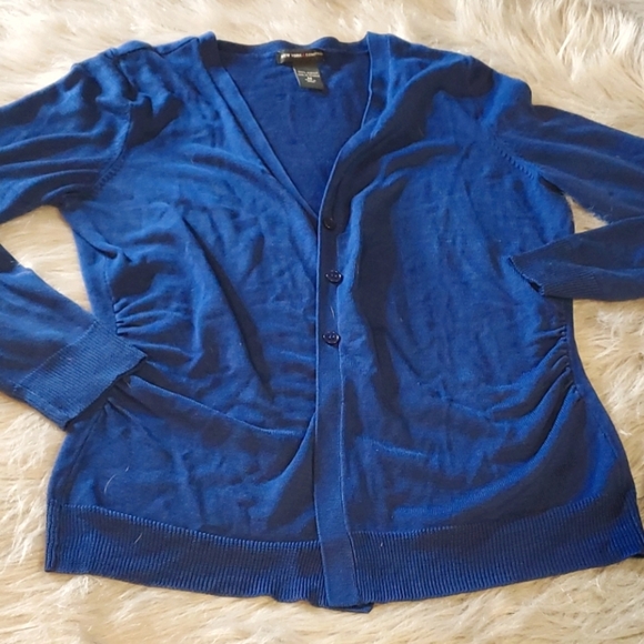 Light sweater - Picture 1 of 2
